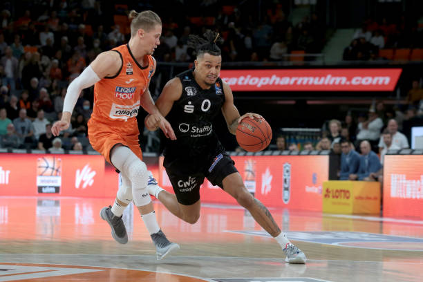 这场比赛的 这场比赛的